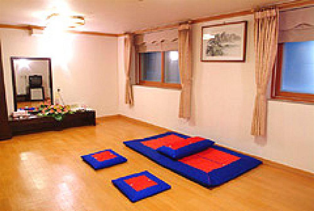 Jeonju Tourist Hotel Exteriér fotografie